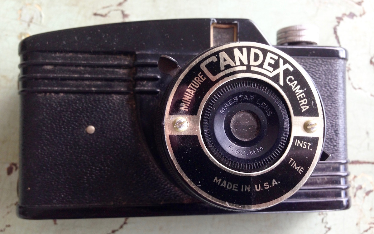 Candex Miniature Bakelite Camera by General Products Co., c. 1940