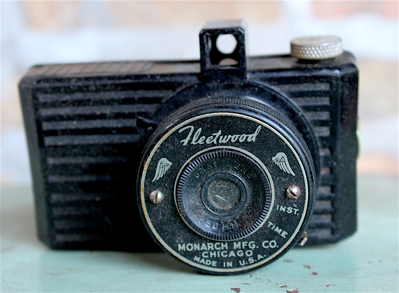 Fleetwood Miniature Bakelite Camera by Monarch MFG Co., c. 1940
