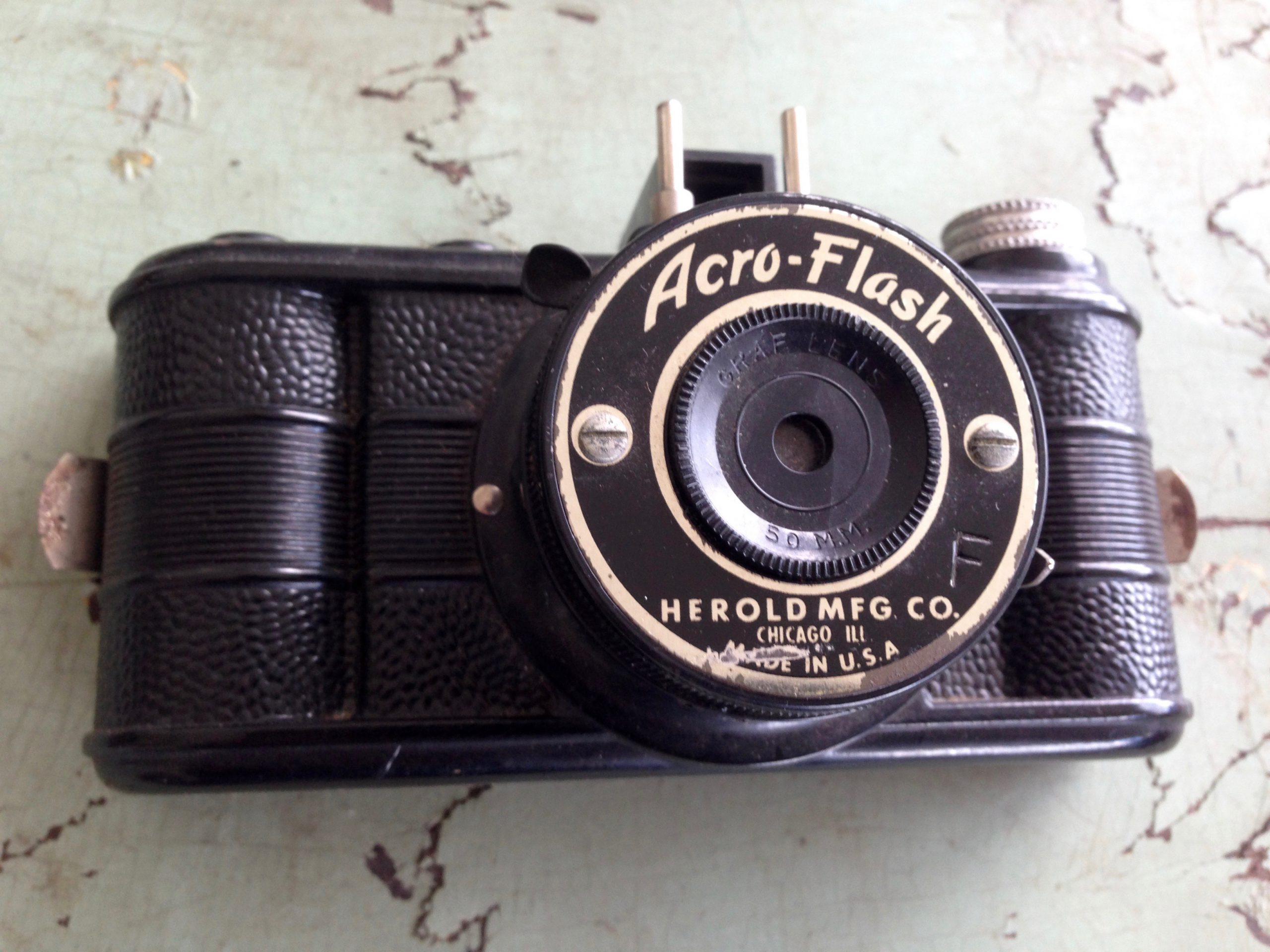 Acro-Flash Miniature Bakelite Camera by Herold MFG Co., 1950s