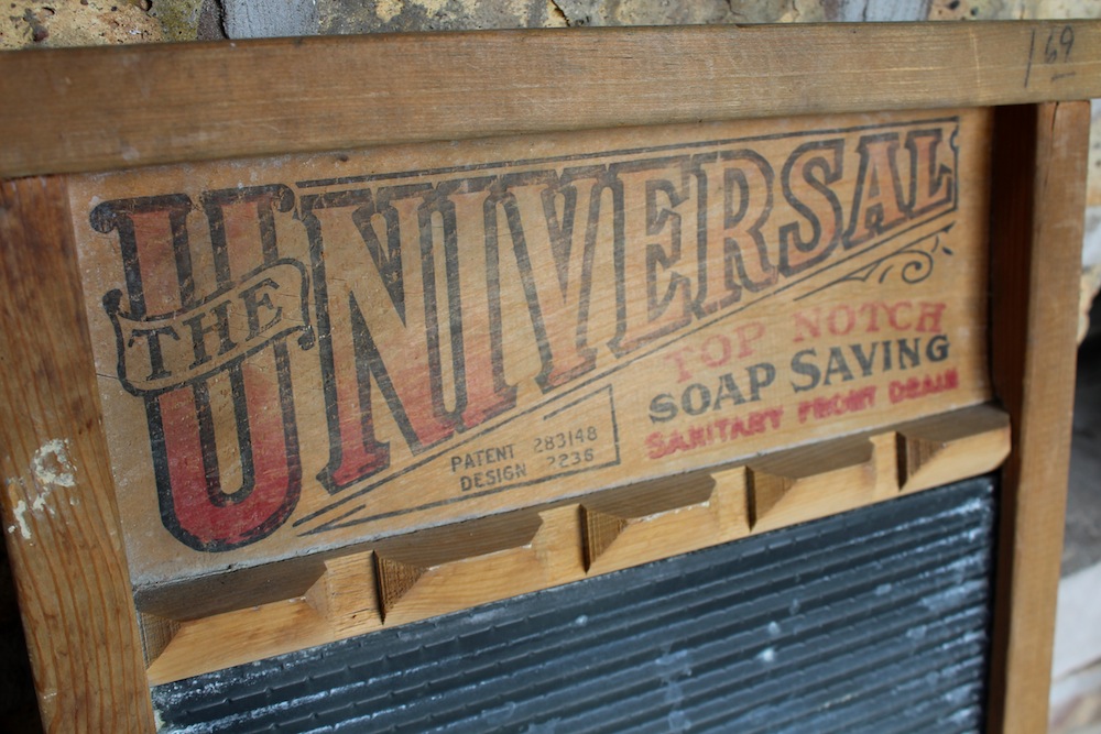 National Washboard Company History - Universal