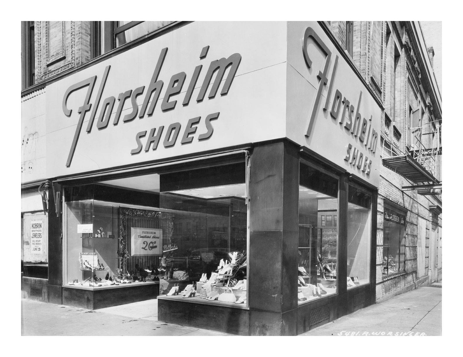 Florsheim Shoe Company est. 1892 Made in Chicago Museum