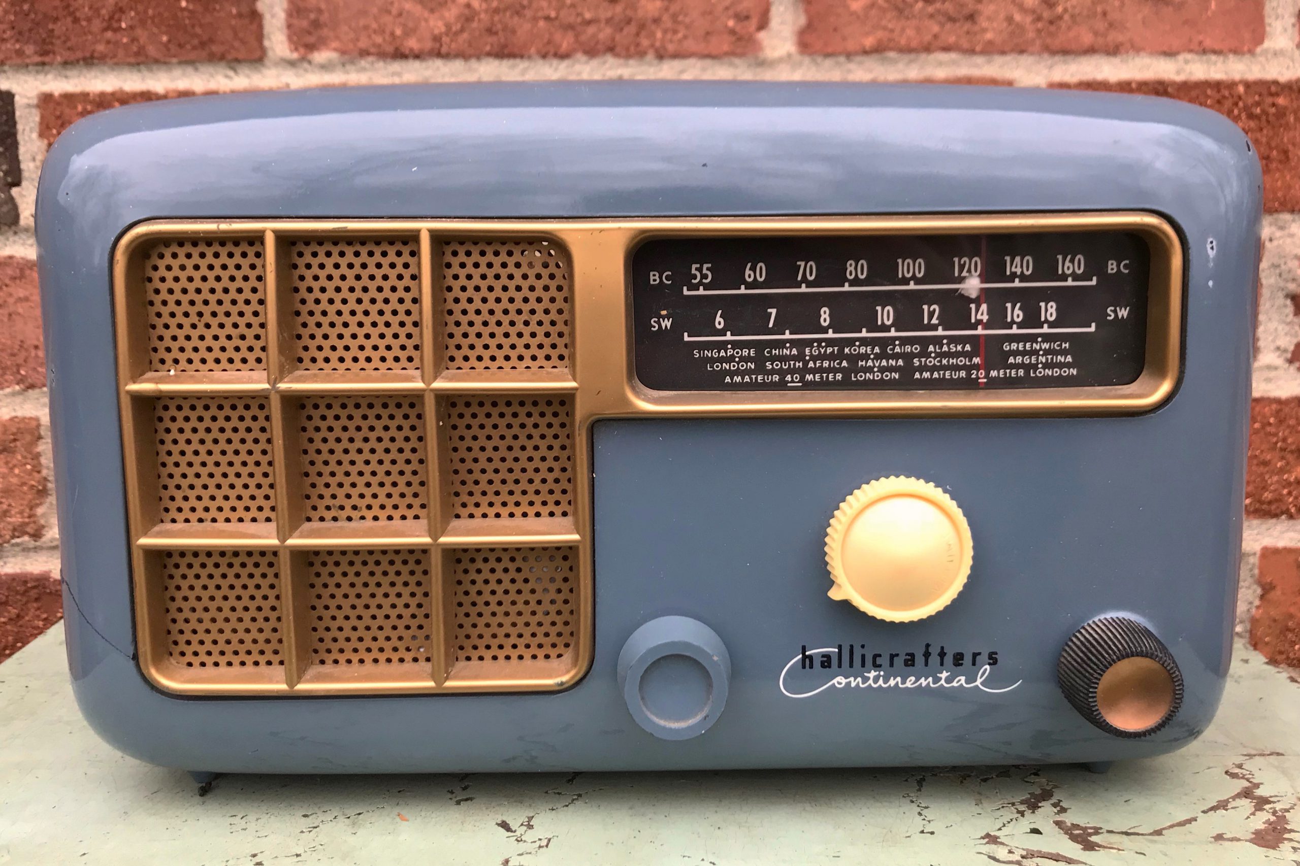 Artifact #51: Transistor Portable Radio, 1950  McHenry County Historical  Society and Museum